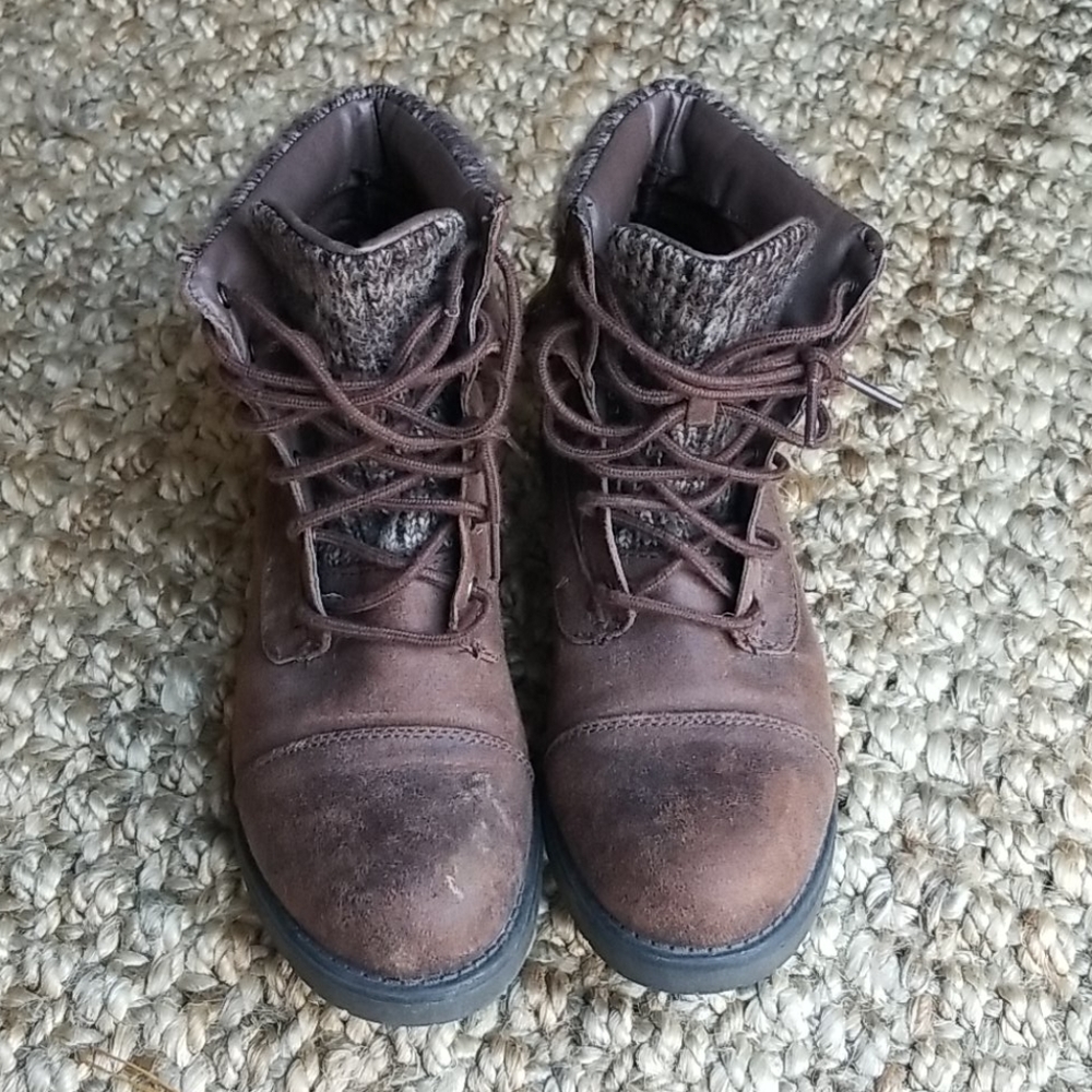 Faded Glory 8 1/2 leather ankle boots